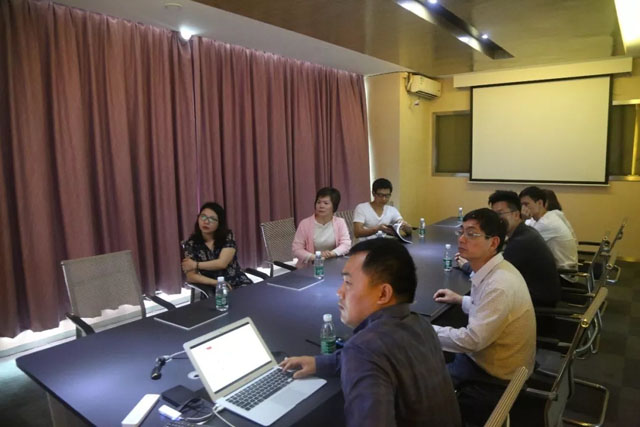 荊楚理工學(xué)院與深圳市炫之風(fēng)文化創(chuàng)意有限公司簽訂產(chǎn)學(xué)研合作協(xié)議